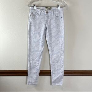 Hot Kiss lace print capris size 3